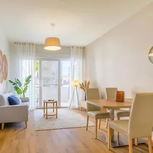 Ovelia - La Marina Appartement